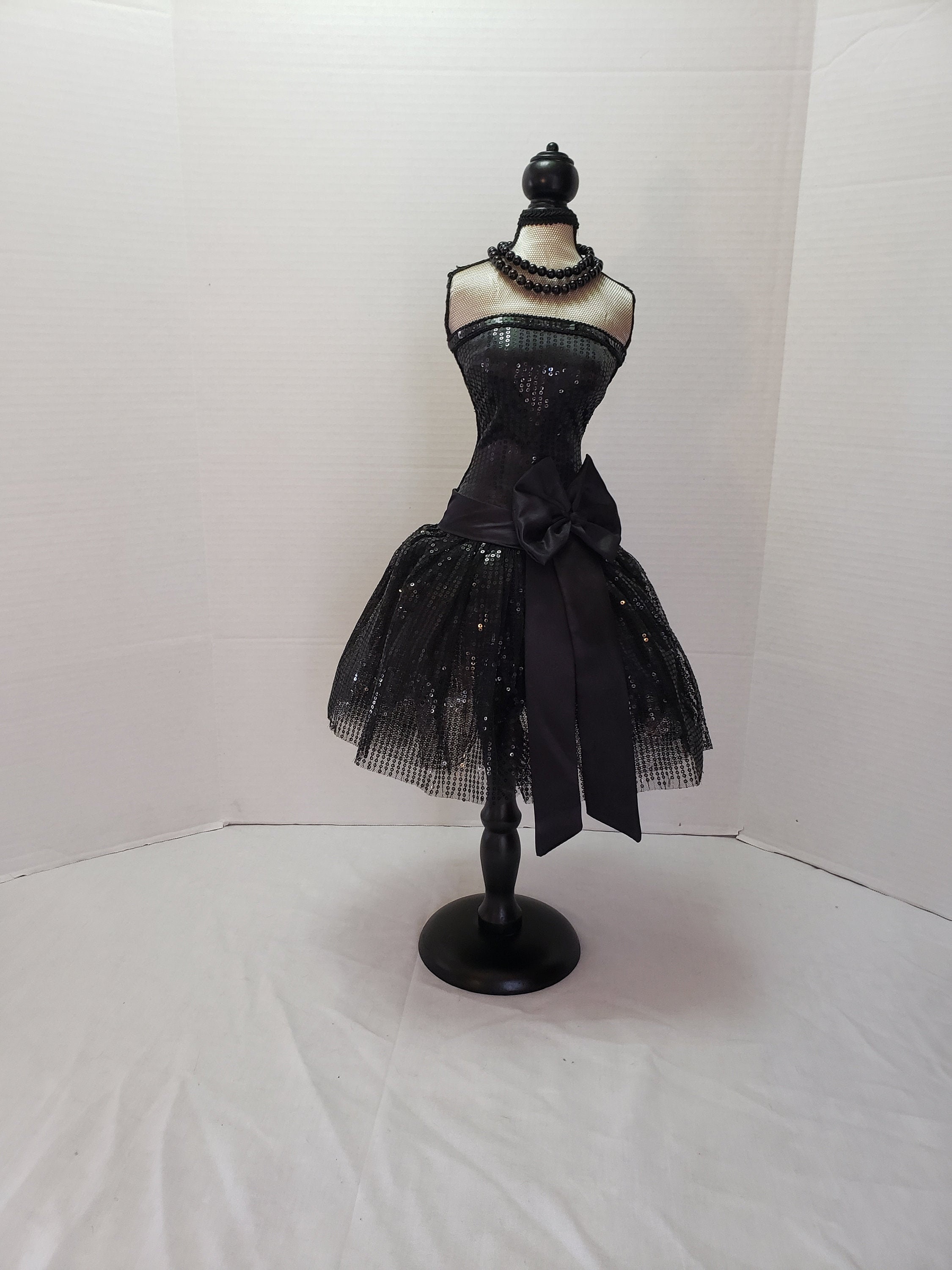 black dress mannequin Candice Swanepoel White Black Slit Evening Celebrity Prom Dress main image 0