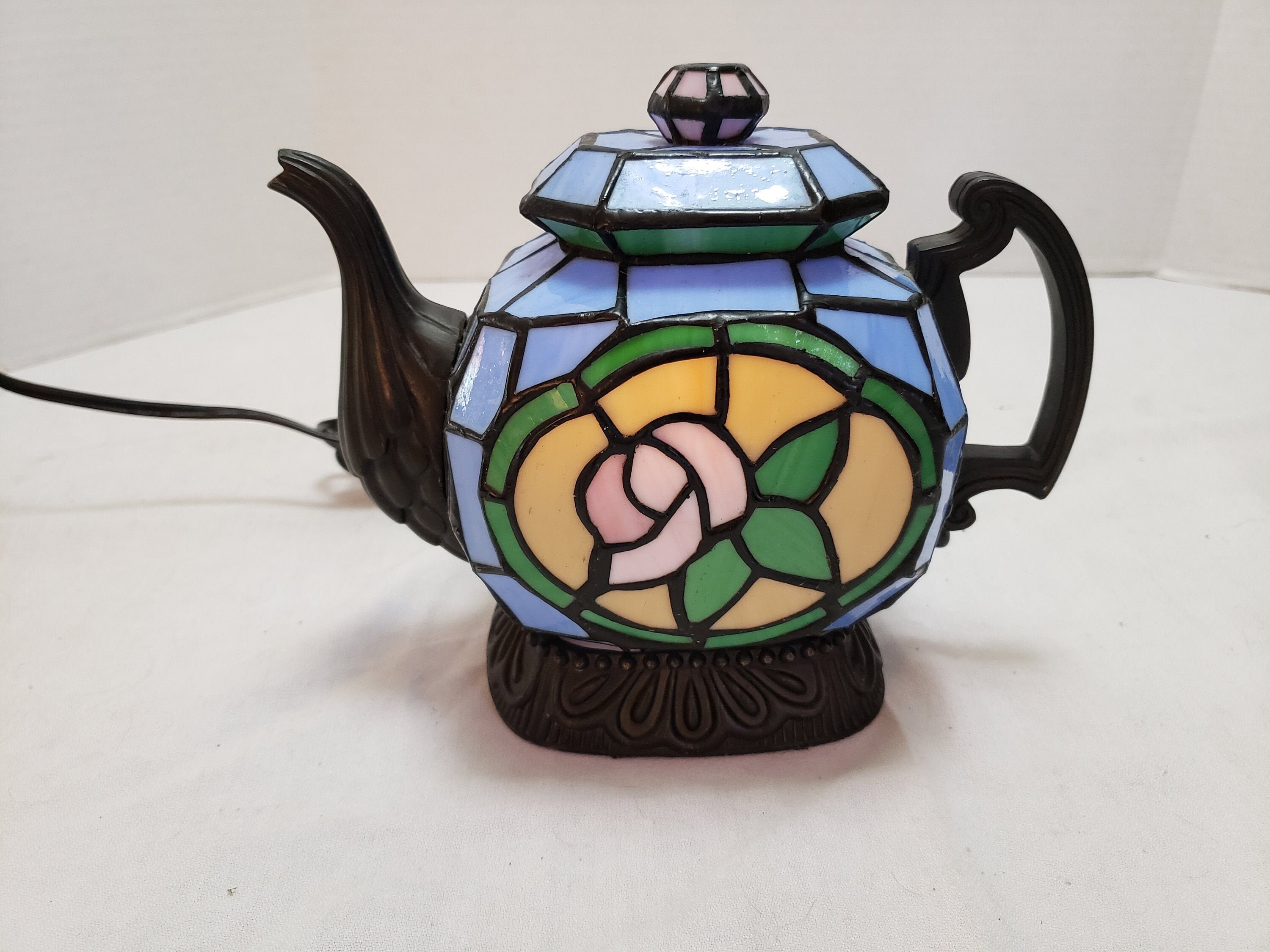 Cheyenne Stained Glass Teapot Lamp Tiffany Style Light Blue Pink