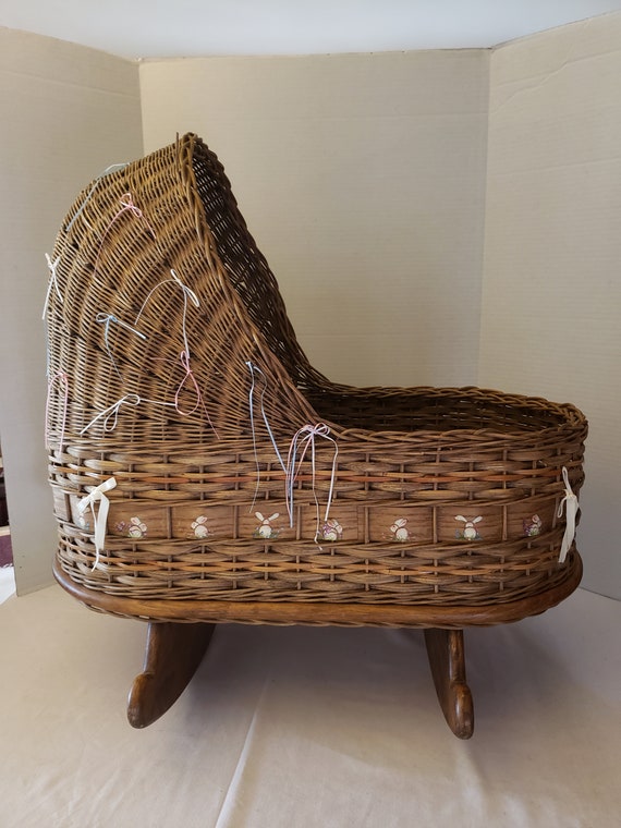 wicker cradle bassinet
