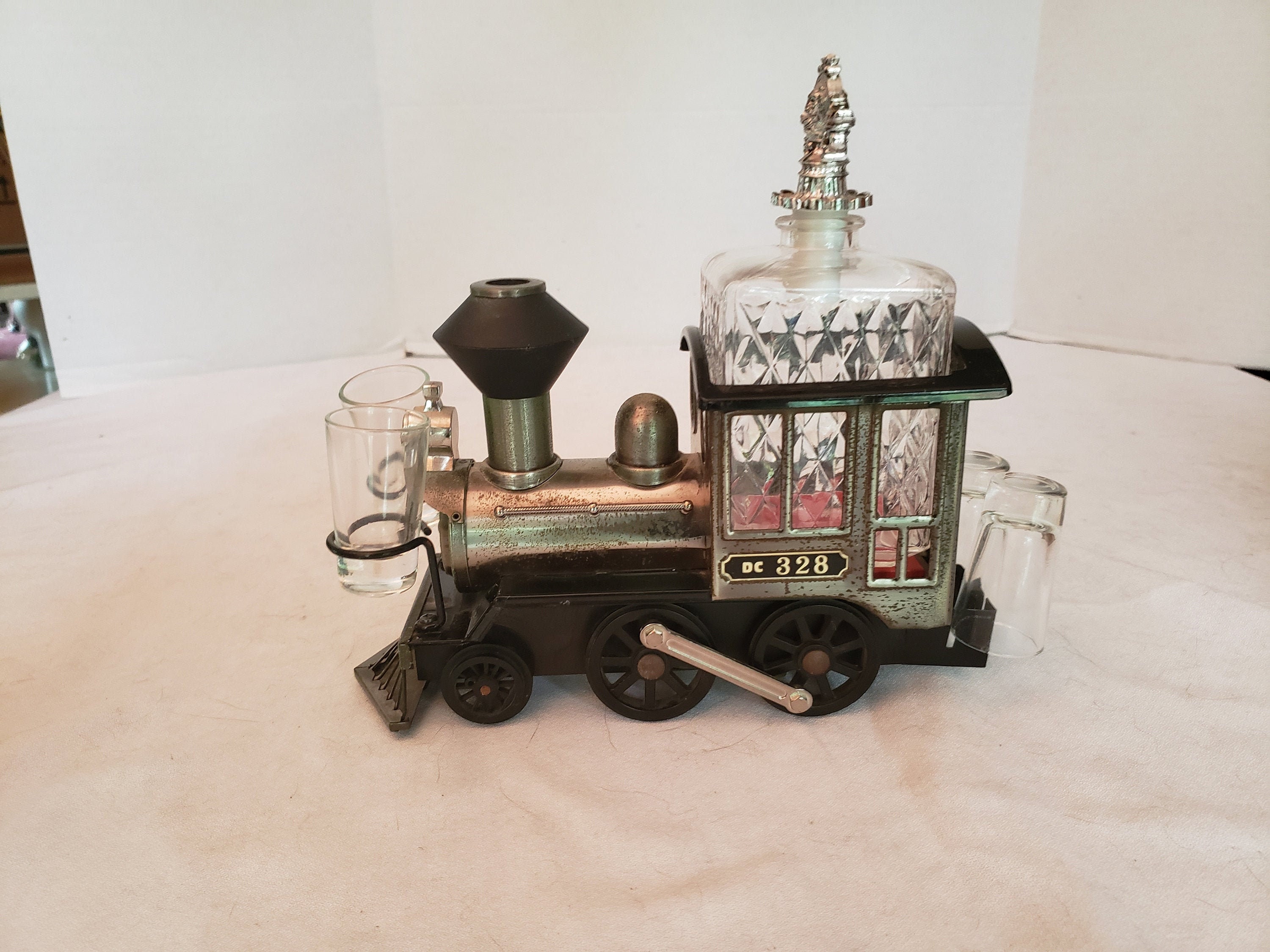 Decanter Music Box for sale Only 2 left at 70