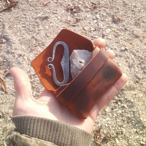 Set: Pouch + flint + steel