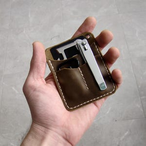 Organizador de billetera EDC Caddy S de cuero minimalista hecho a mano, regalo para él, billetera delgada de cuero premium hecha a mano, plegable con personalización