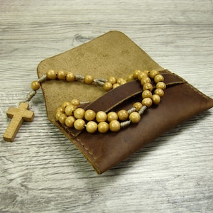 Rosenkranz Beutel Ave Maria Handgefertigt Leder Christian Accessoire katholisch Geschenk braun Taufe Gebetstasche Herren Rosenkranz Perlenhalter