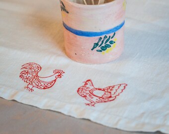 Chicken decor cloth napkins, linen napkins, dinner napkins, Russian linen, hand printed, rooster decor, farmhouse napkins, rustic style