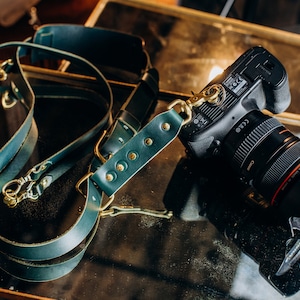 Christmas Gift for Photographer, Leather Camera's Belt, Leather Camera Strap, Camera Strap, Green Leather Camera Belt image 5