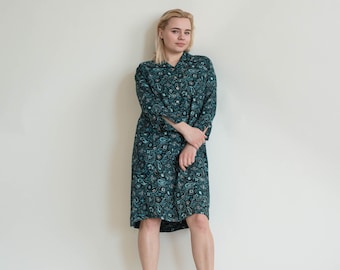 Vintage 70s Button Up Paisley Pattern Midi Dress in Blue M