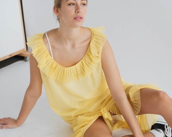 Vintage 60er Lace Edge Midi Slip Kleid in Pastell Gelb M