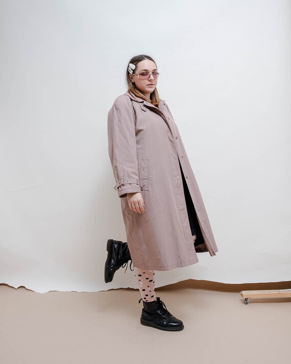 Dropped shoulder clearance coat