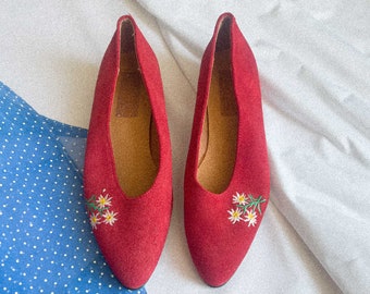 Vintage Bavarian Pointed Toe Red Suede Shoes Women Eu39/Uk6