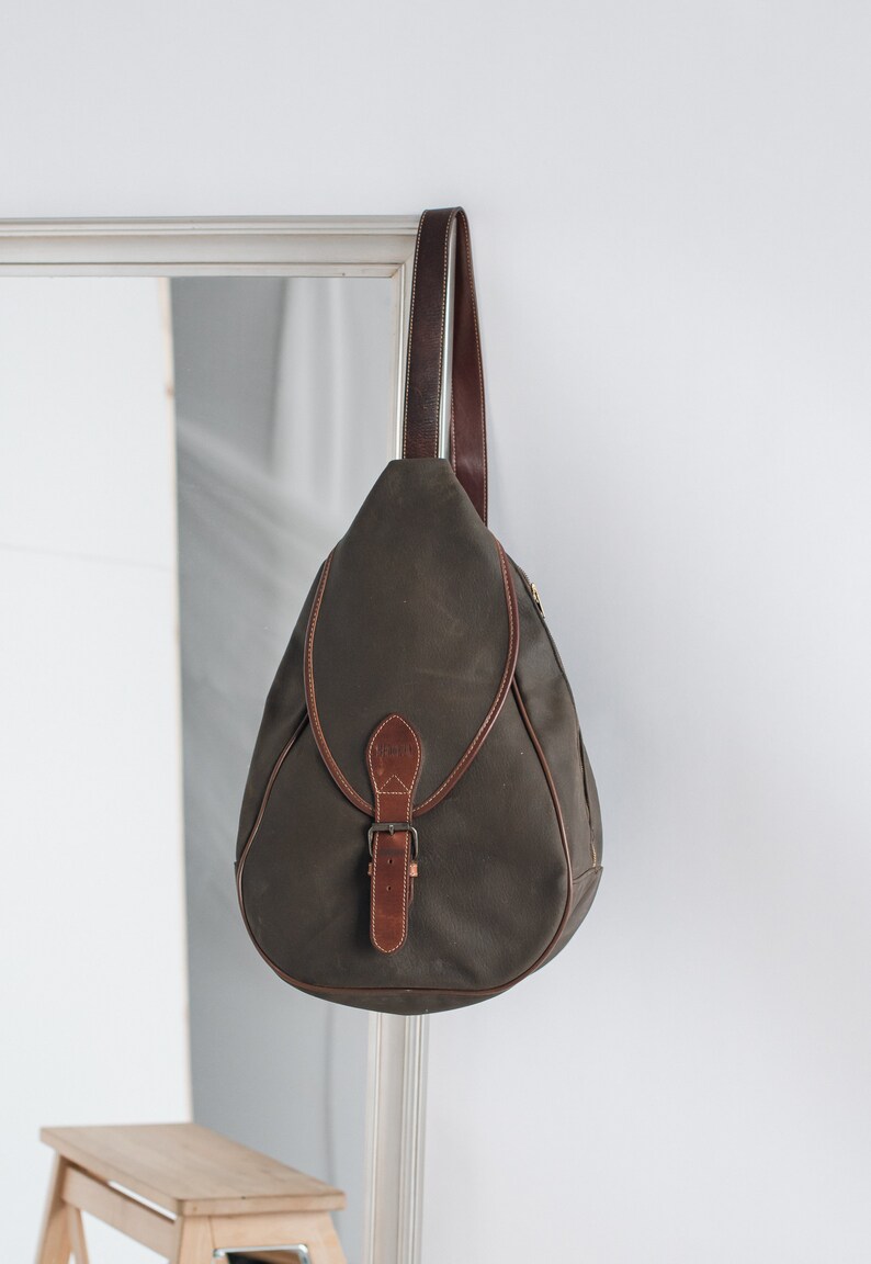 Vintage Brown Leather Large One Shoulder Rucksack Backpack