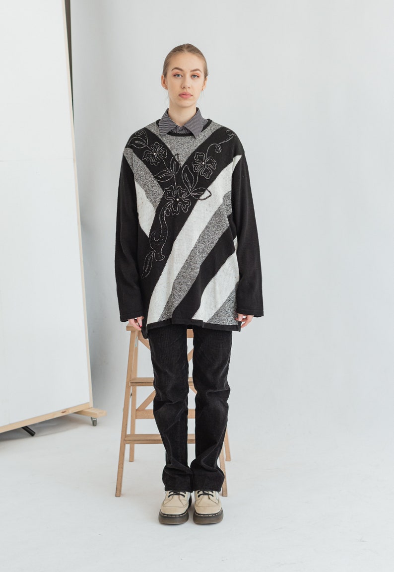 Vintage Oversized Boxy Fit Knitted Wool Jumper in Black
