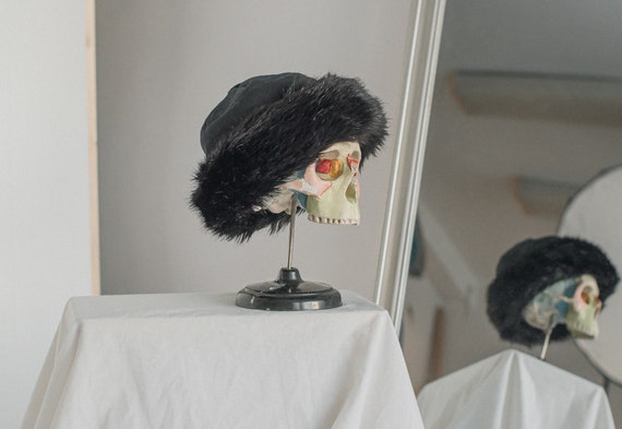 Vintage 90s Grunge Black Bucket Hat with Faux Fur