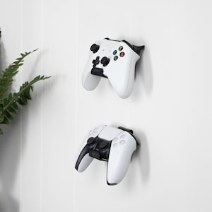 Mana Hooks - Universal Controller Wall Mount (2 Packs)