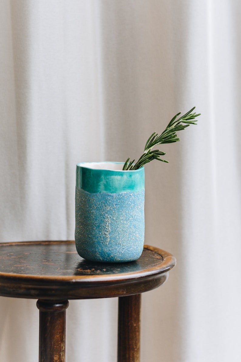 Blauw met blauwgroene top keramische handgemaakte mok / kopje voor thee en koffie. Beste cadeau of cadeau idee. Woondecoratie afbeelding 3