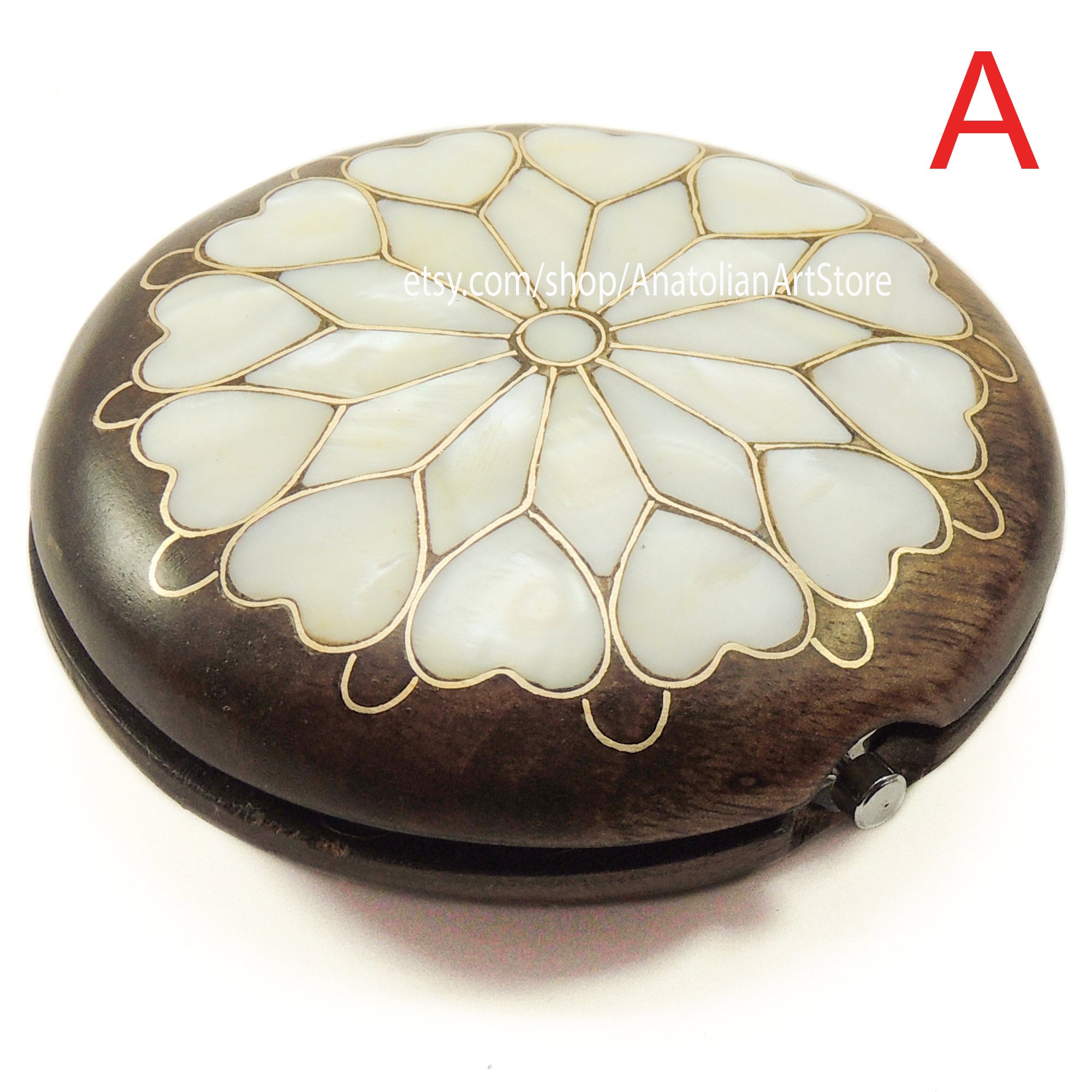 Mother of Pearl Inlaid Wooden Compact Mirror: Heart Pattern Handbag Mirror