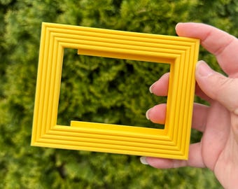 Ribbed Card Display Frame – Fits ACEO Trading Cards (2.5” x 3.5”)