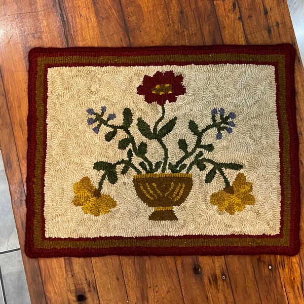 Primitive Hooked Rug - Etsy