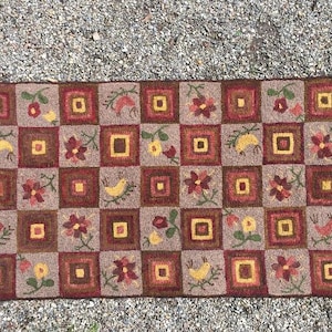 Rug Hooking Pattern "Primitive Floral and Squares", large rugs, primitive designs, rug hooking