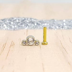 3 Circonitas Cristal en Bisel y Poste Labret de Titanio Oro Amarillo para Piercing de la Oreja : Helix - Tragus - Conch