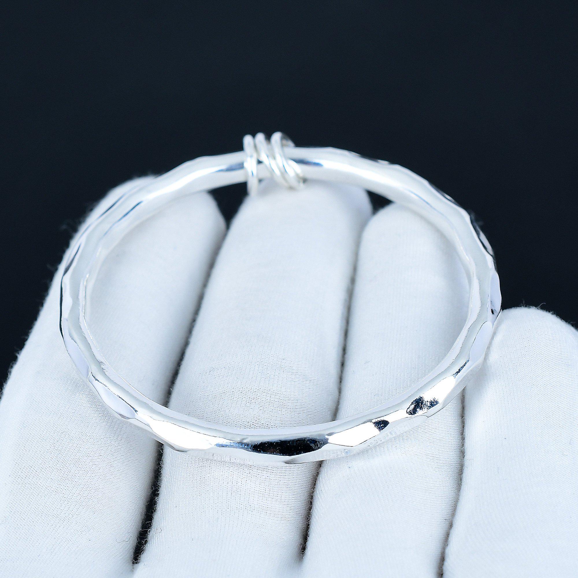 TRENDY T&T Stainless Steel And Black Rubber Bangle Bracelet - BR25