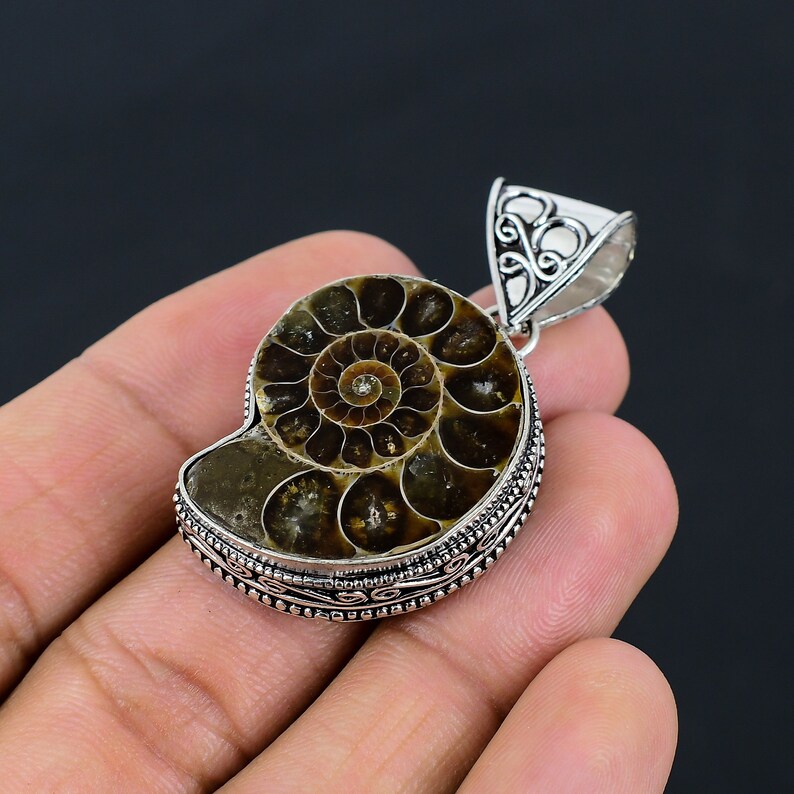 Ammonite Gemstone Silver Pendant-925 Sterling silver Pendant-Handmade Jewellry-Ammonite silver Vintage Pendant jewelry for Birthday Gifts zdjęcie 7