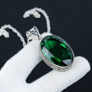 Handmade Chrome Diopside Pendant: Vintage 925 Sterling Silver Jewelry