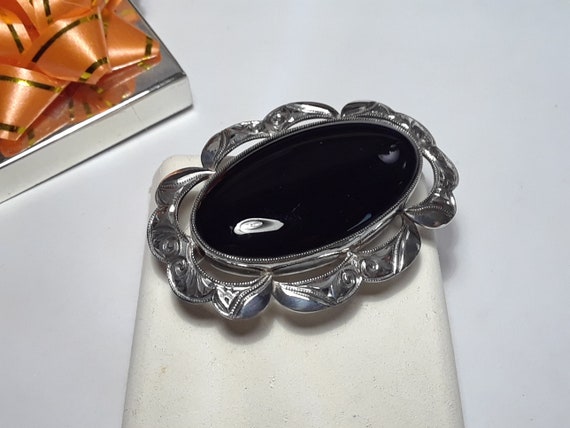 Vintage Oval Onyx and scrolling Boarder Sterling … - image 2