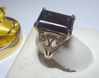 Estate 13ct Natural Emerald Cut Smokey Topaz Open Scroll 14Kt Y/Gold Ring #16035