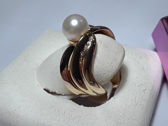 Estate 7.2mm Cultured Pearl and Diamond Heavy Off… - image 3