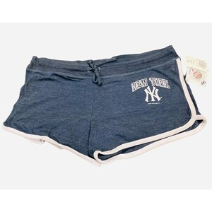 New York Yankees Women&#39;s Drawstring Sport Shorts Size: Large New NWT