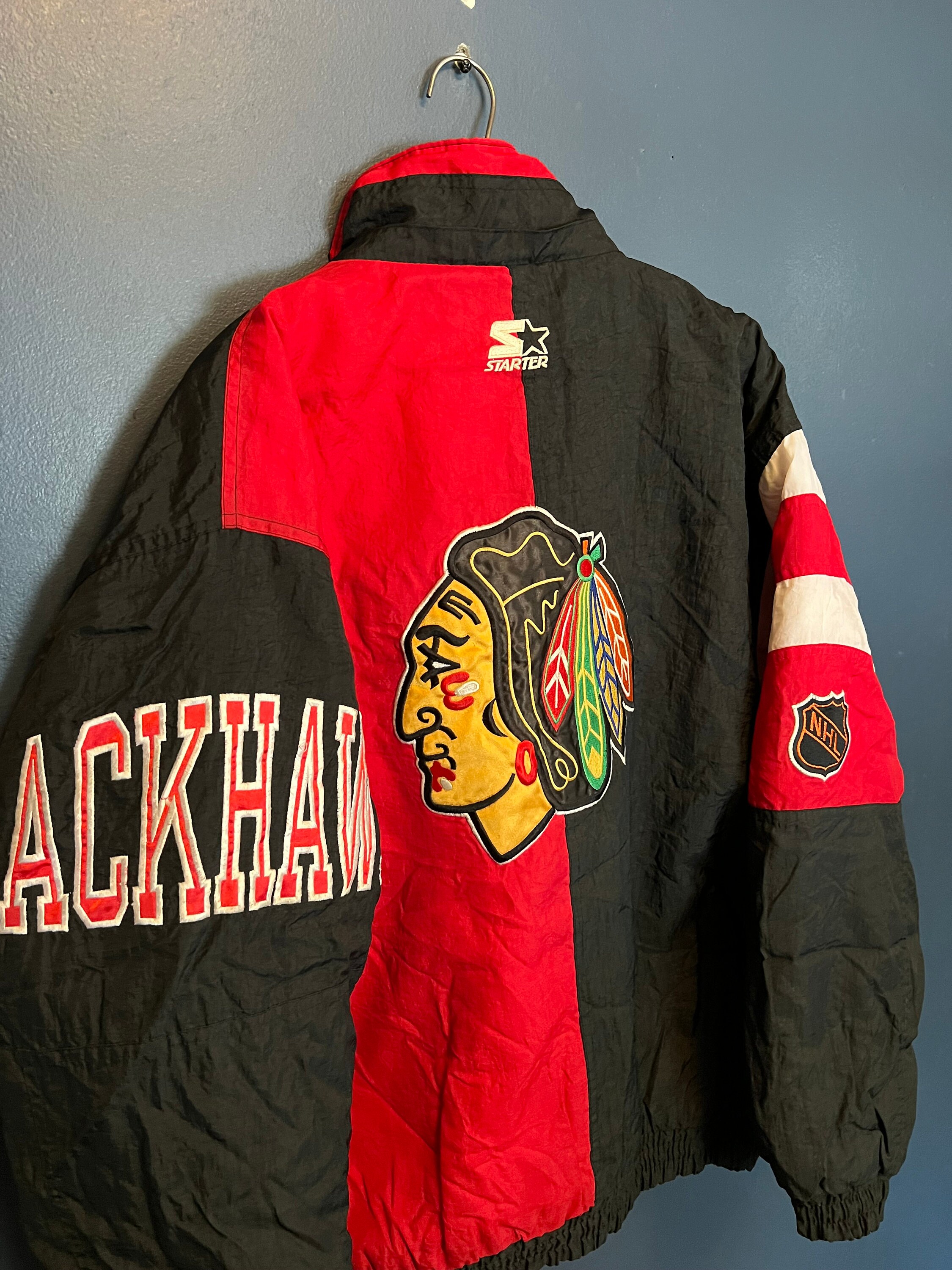 Vintage 90s Starter Center Ice Chicago Blackhawks Puffer Jacket