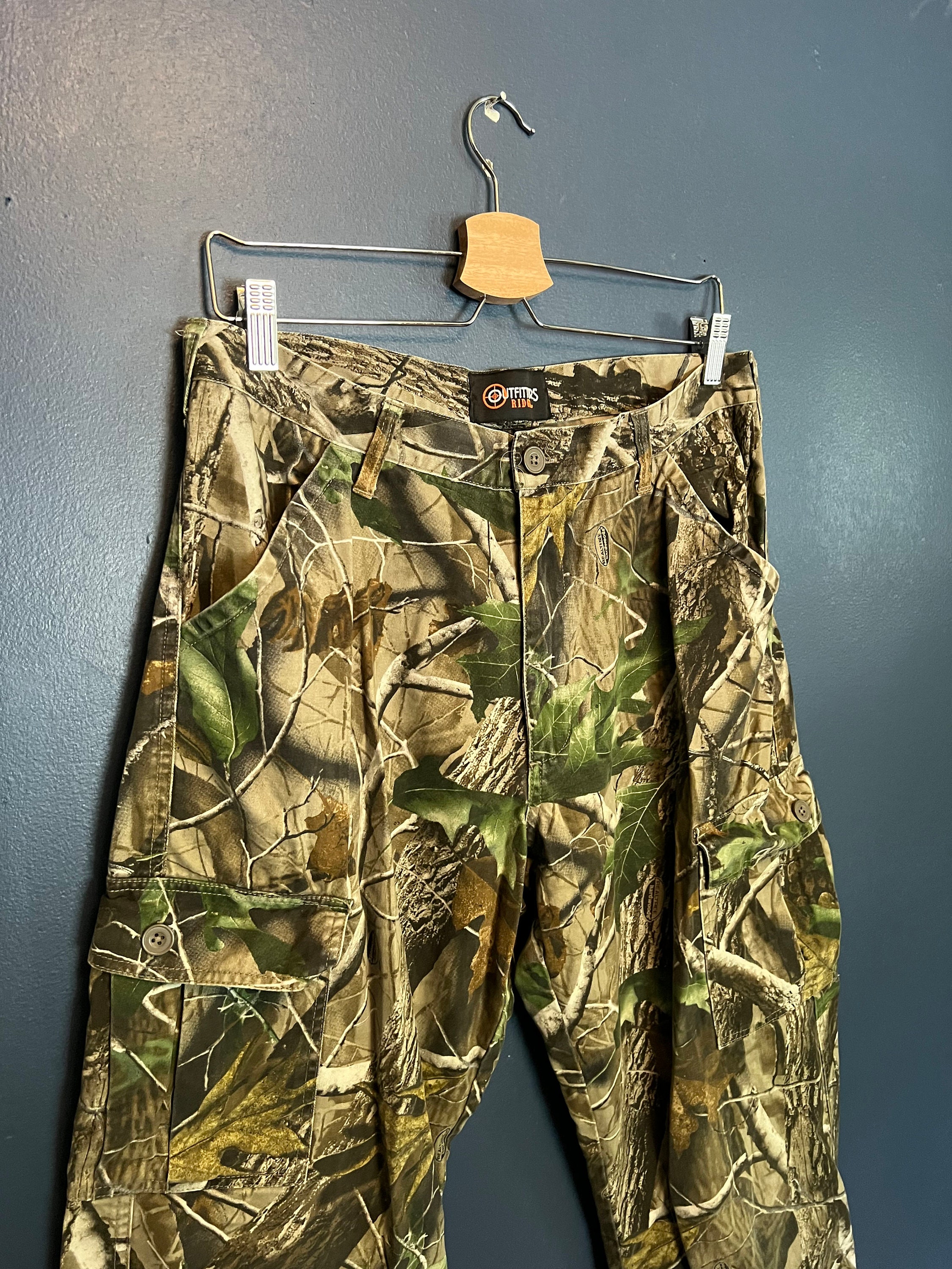 Y2K Real Tree Camo Cargo Pants Size Medium 