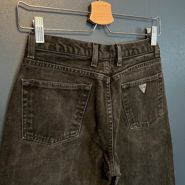 Vintage 90’s Guess Jeans Black Wash Denim Mom Jeans Size 29