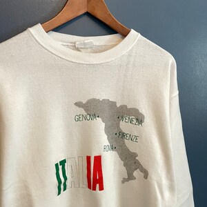 Vintage 80’s Italia Italy Map Crewneck Size Large