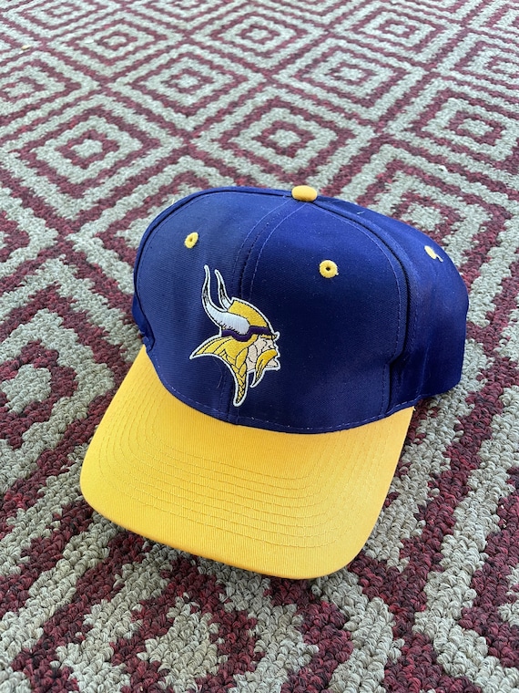 Vintage 90’s Minnesota Vikings Logo 7 NFL Snapback