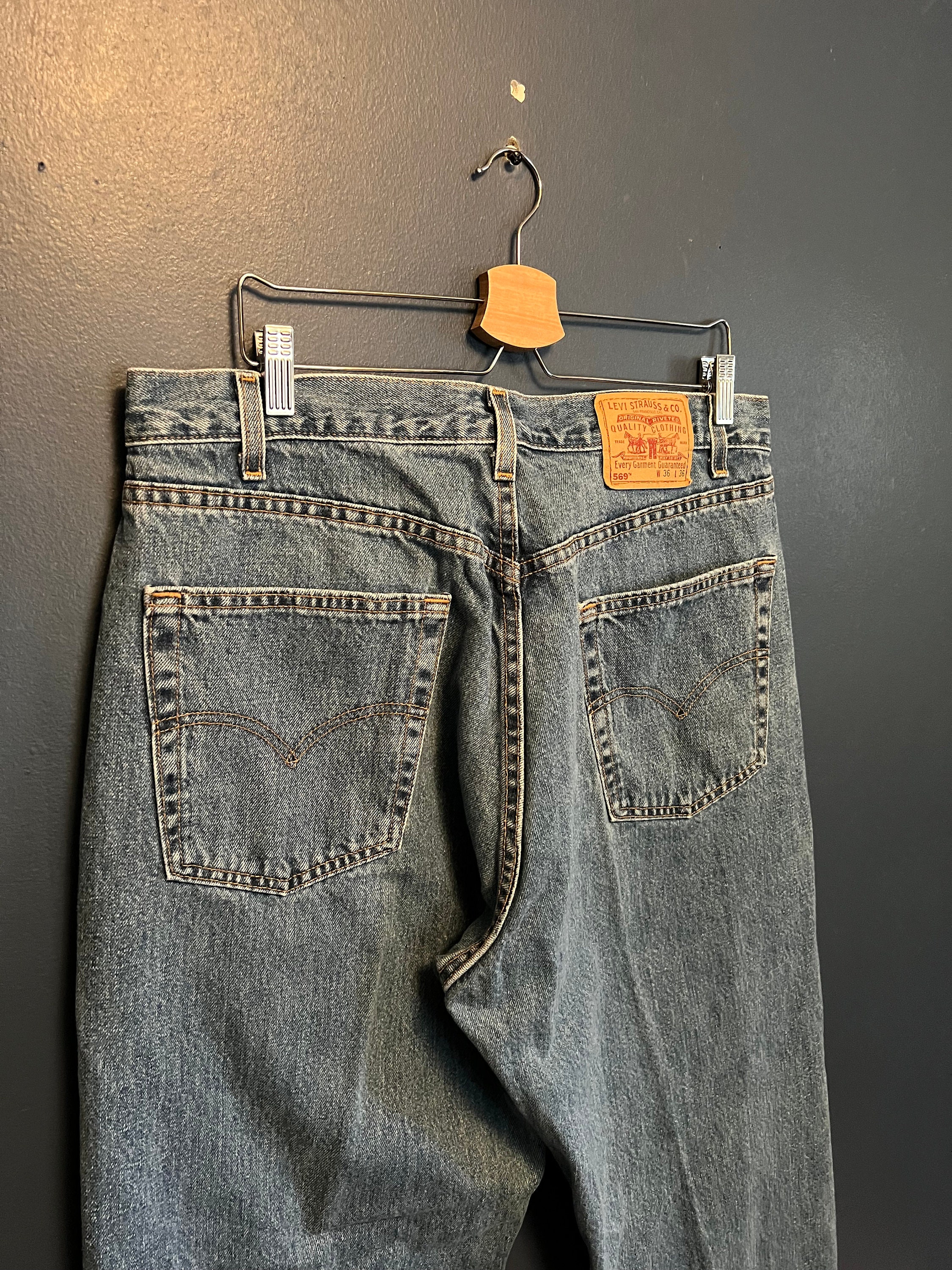 Levis 569 jeans cheap