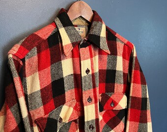 Vintage 60’s Pilgrim Buffalo Plaid Wool Button Up Shirt Size M/L USA