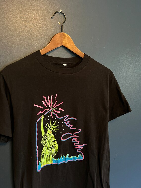 Vintage 80’s New York City Statue Of Liberty T Sh… - image 1