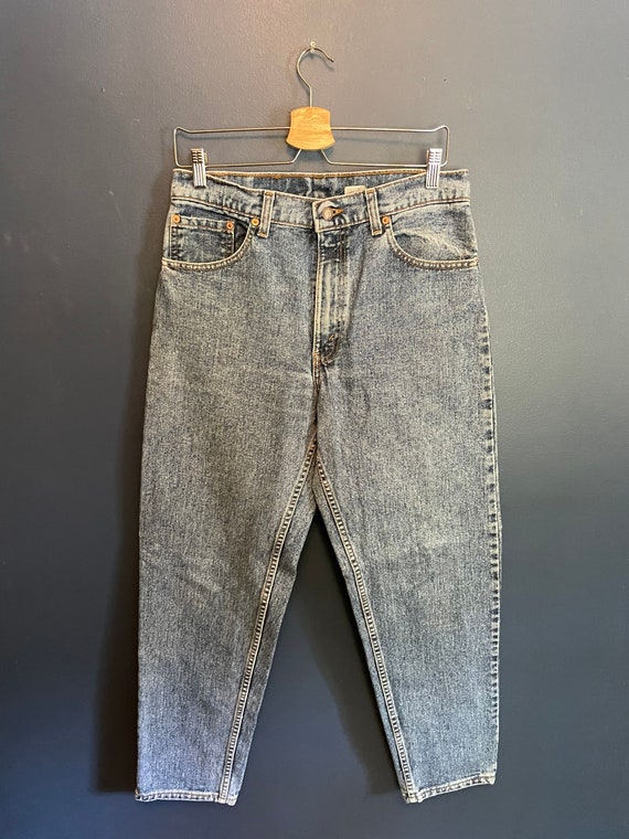 Vintage 90’s Levi’s USA Made Light Wash 550 Denim… - image 5