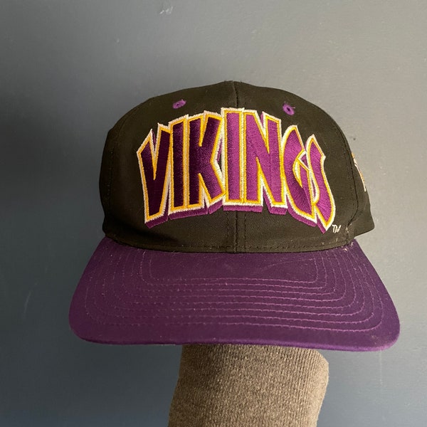 Vintage 90’s Minnesota Vikings Embroidered Snapback Hat One Size Fits All