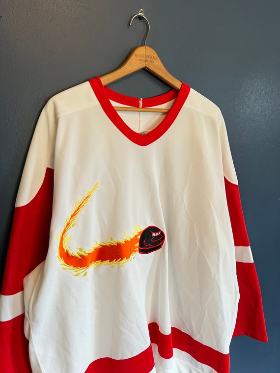 Vintage 90’s CCM Flaming Hockey Puck Jersey Size X