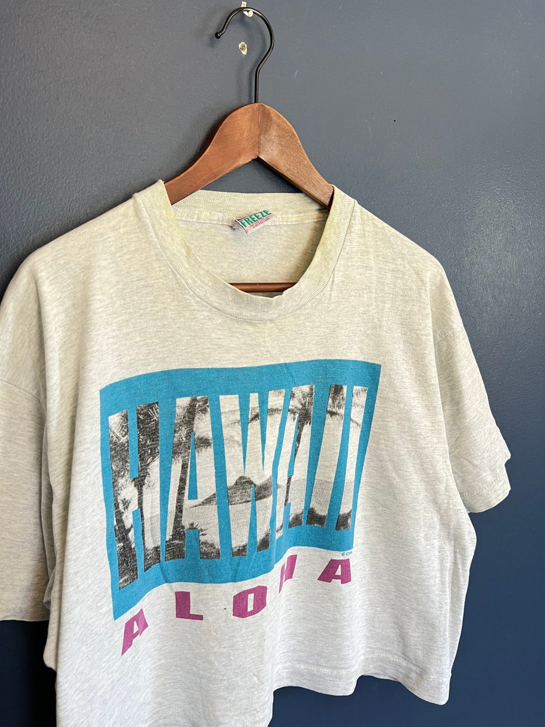 Vintage Havana White “HAWAII” Crop Tee main image 1