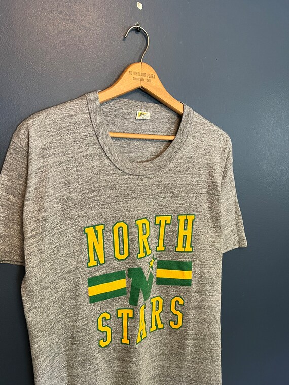 Retro Minnesota North Stars Throwback Vintage Hockey Tee 