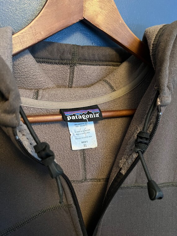Vintage Y2K Patagonia Polyester Zip Hoodie Size X… - image 4