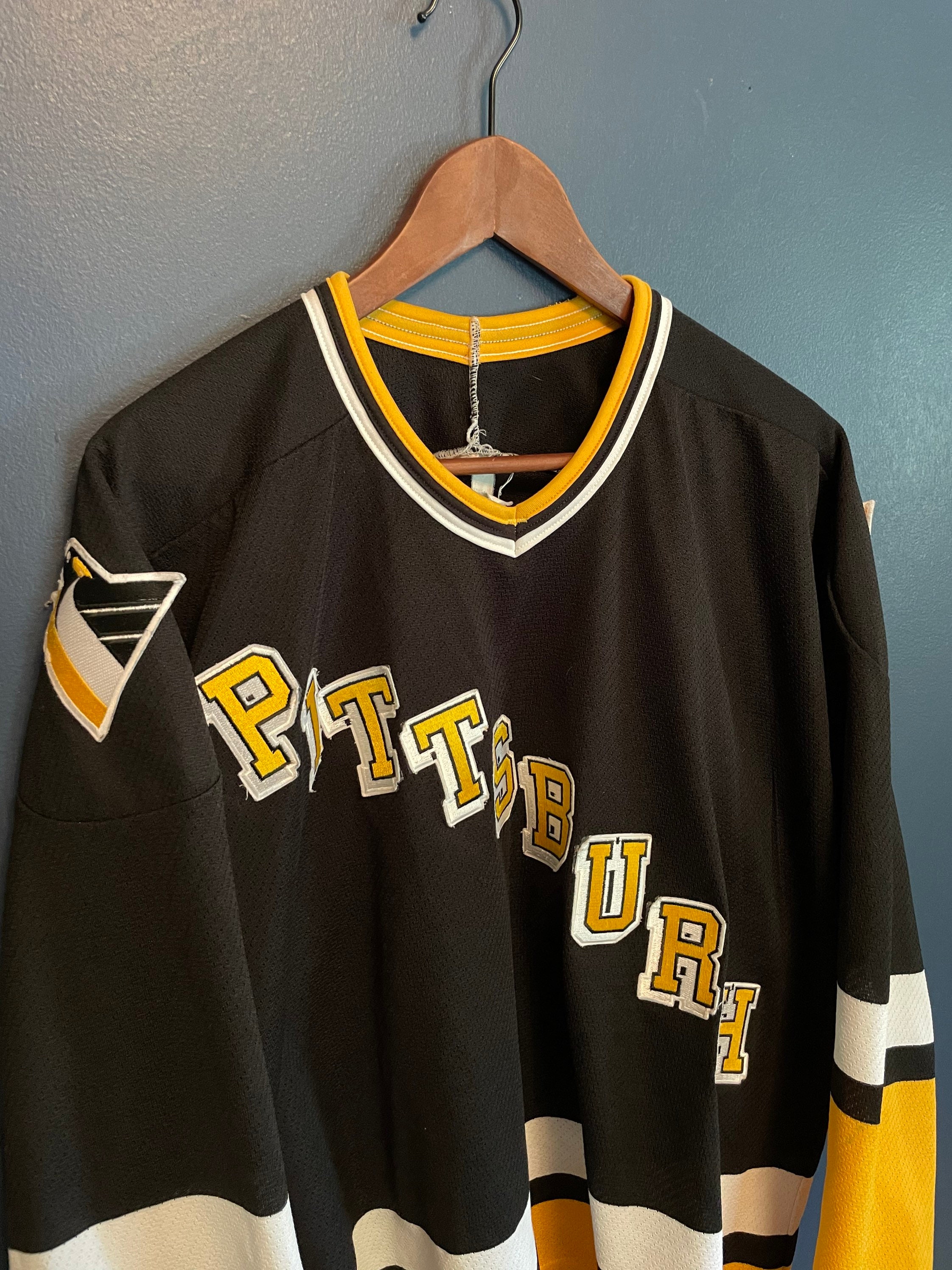 ChitownclassicsCo Vintage 90's Pittsburgh Penguins CCM Stitched Authentic Hockey Jersey Size Large