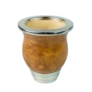 Handcrafted Argentine Mate Gourd. Made of natural pumpkin lined in real leather, smooth nickel silver ferrule. Mate Camionero Calabaza.