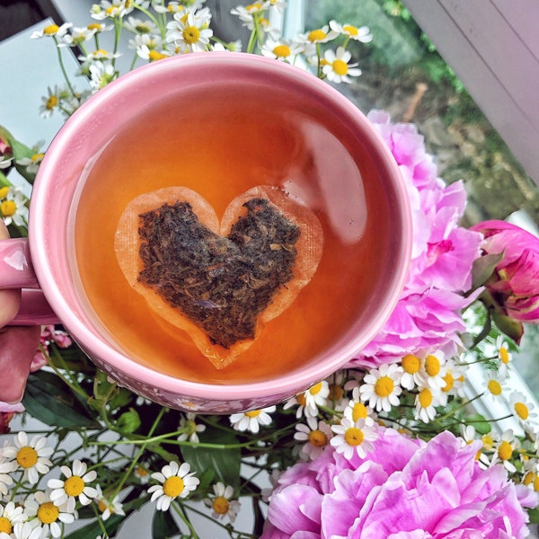 Shaped Tea Bag 'Heart' Organic with Personalized Magnetic Photo Tag / Heart gift/ Tea set gift / Wedding favor / Tea party favor