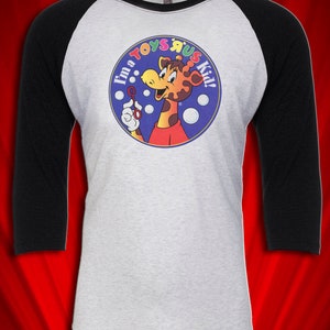 I&#39;m a Toy&#39;s R Us Kid Jersey Tee FREE SHIP USA Jeffrey Saturday Morning Cartoons