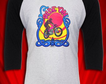 Vintage Dirt Bike Motorcycle Husqvarna Tri-Blend 3/4 Sleeve Raglan T-Shirt Vintage Dirt Bike Motorcycle Husqvarna Tri-Blend 3/4 Sleeve Raglan T-Shirt