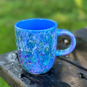 Taza de cerámica esmaltada a mano: Blue Caprice Wedgewood, 473 ml + Diario GRATIS